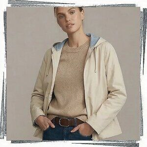 Lightweight Cream Wind Breaker / Rain Jacket with Blue Lining (XS) by Ann Taylor